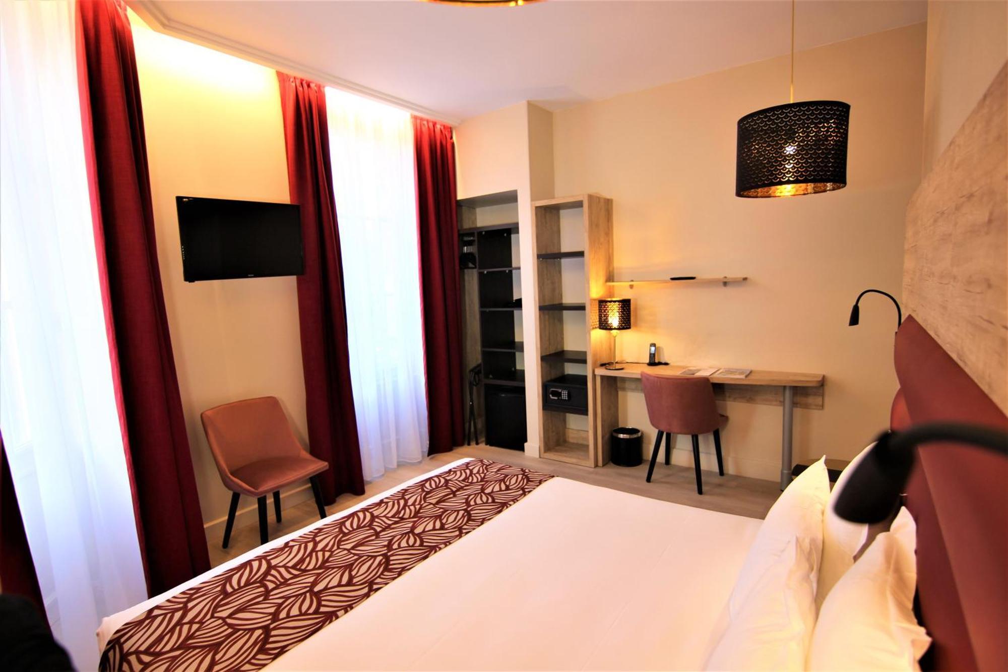 Hotel Montaigne Sarlat-la-Caneda Exterior photo